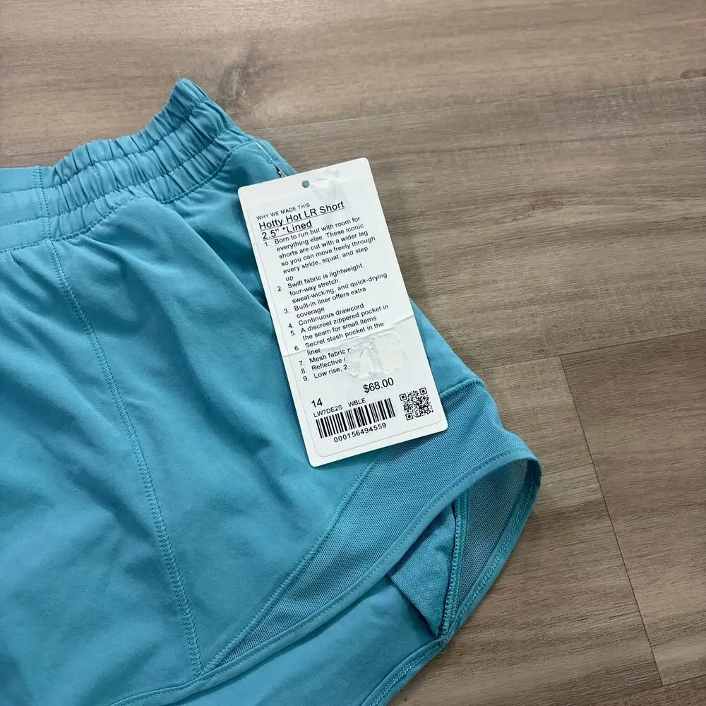 NWT Lululemon Hotty Hot Low-Rise Lined Short 2.5